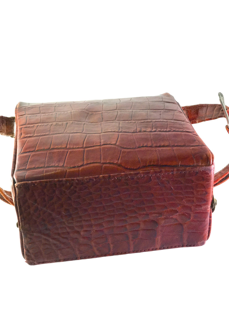 Alligator-stamped brown leather handbag 1940s purse